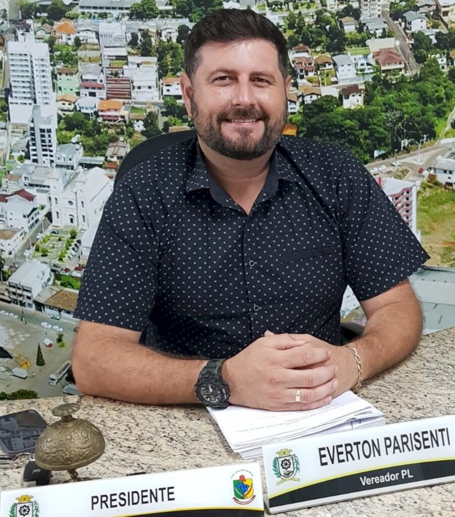 Joce Pereira - jornalista - Vereador do PL, Everton Parisenti.