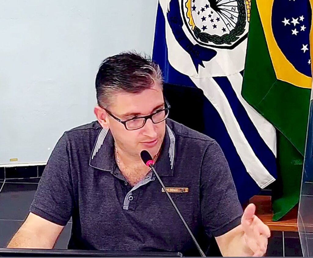 Aldo Azevedo - jornalista - Vereador e presidente da mesa diretora de Capinzal (SC), Rafael Edgar Tonial