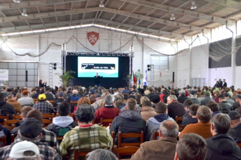 São Lourenço do Sul:  O futuro da atividade leiteira debatido em grande evento