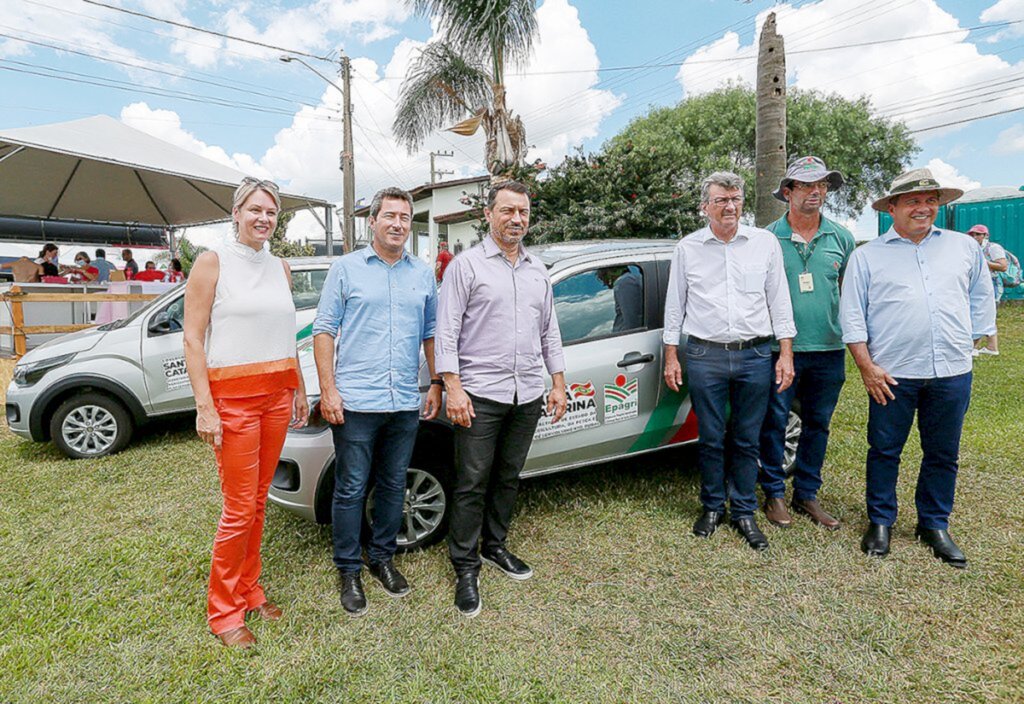 Governador participa do 26º Show Tecnológico Copercampos e assina convênio para implantação da Central de Reprodução Bovina