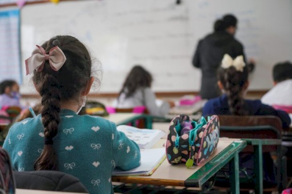 Foto: Ricardo Wolffenbüttel/Secom - Destaque para a aplicação de recursos na valorização do magistério, na reestruturação na área de infraestrutura escolar, na aquisição de equipamentos e nas bolsas universitárias.