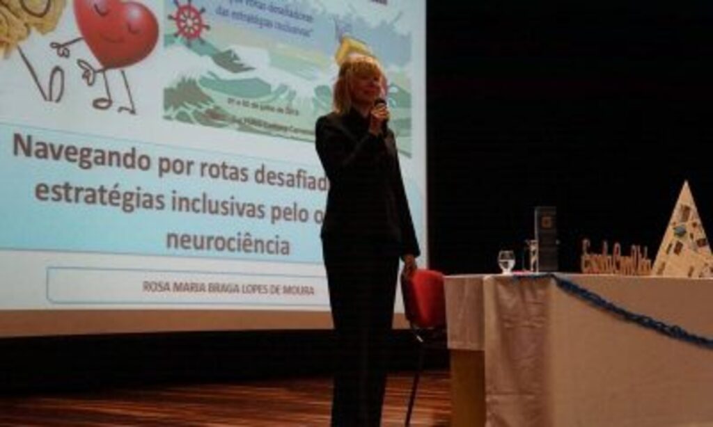 Rio Grande: 7º Seminário Municipal de Diversidade e Inclusão: Música, Palestras e Mostras marcaram o 1º dia