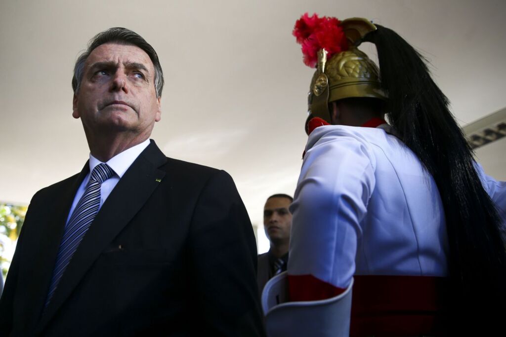 Militares brasileiros vão à Espanha ouvir sargento preso com drogas