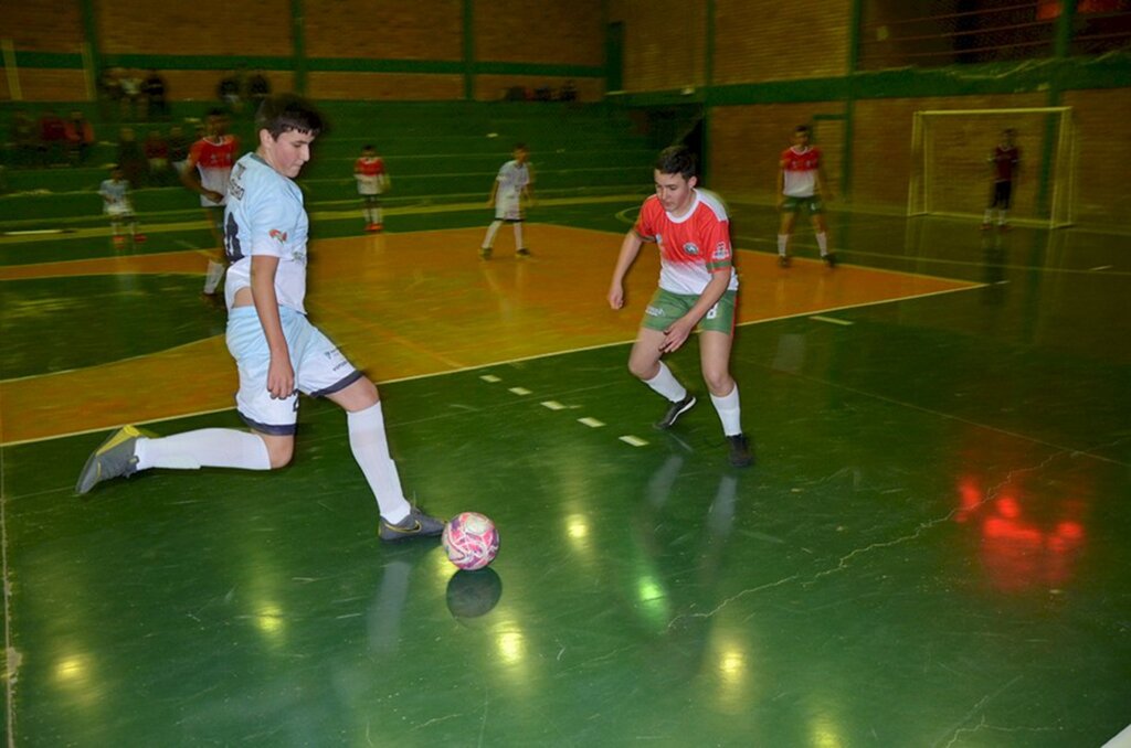 Jogos acirrados marcaram as  disputas da 2ª rodada da Copinha Região dos Lagos em Cerro Negro