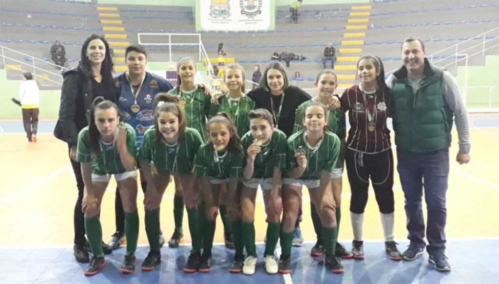 Futsal feminino de Anita classificado para a etapa estadual do JESC