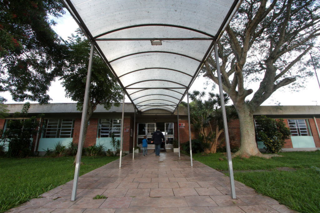 Escola Alfredo Dub pede ajuda à comunidade
