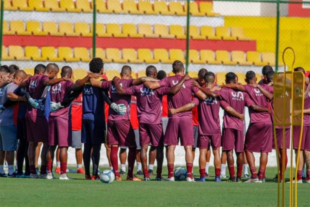 Três dias após tragédia no CT do Flamengo, incêndio atinge alojamento do Bangu