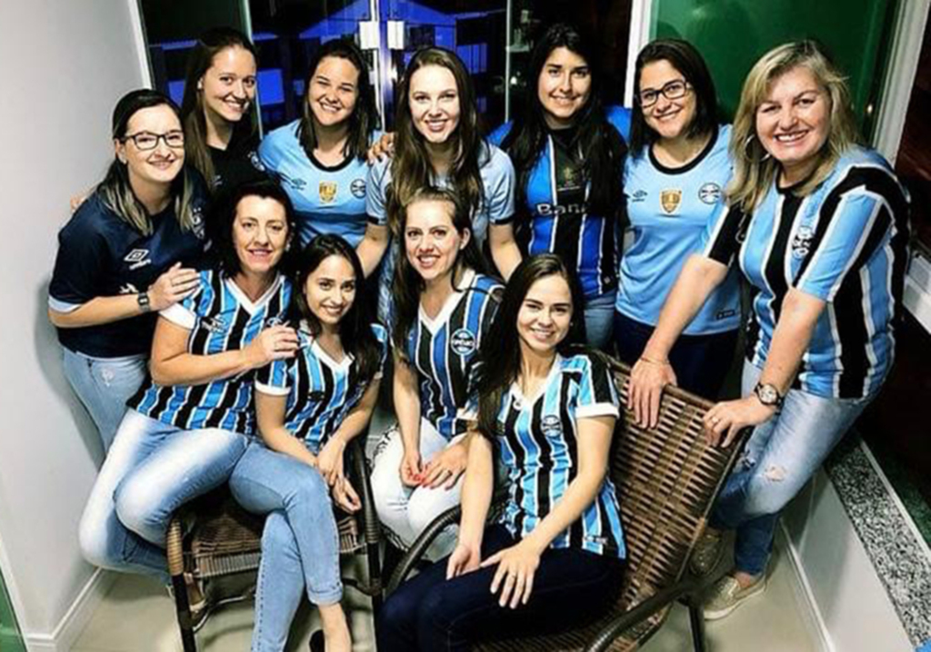 Mulheres gremistas  de Anita fundam  1° Consulado Feminino de SC