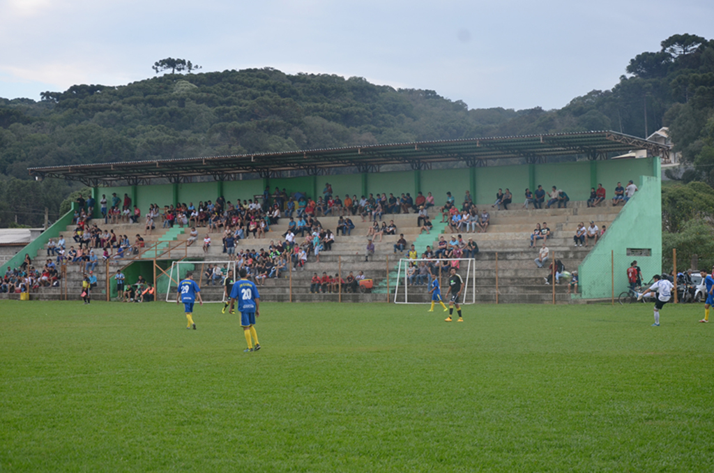 Celso Ramos e JM Calhas vencem o Intermunicipal de Campo de Anita