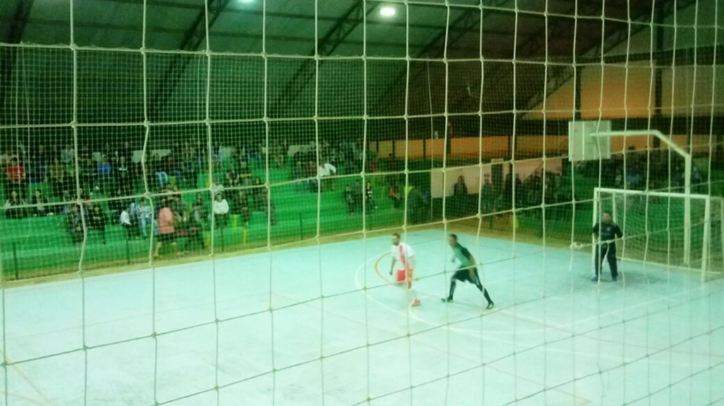 Inicia o Campeonato de Futsal e Voleibol de Esmeralda