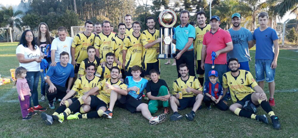 União é campeã do Campeonato Municipal de  Futebol Suíço de Celso Ramos