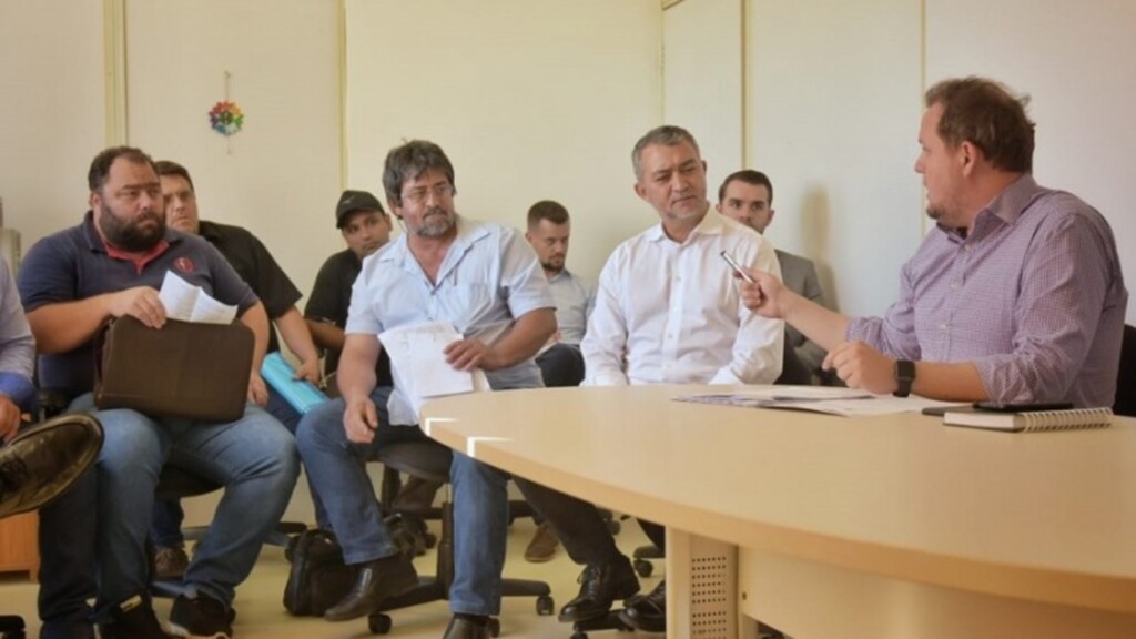 Secretaria da Agricultura recebe MST para falar sobre reivindicações encaminhadas