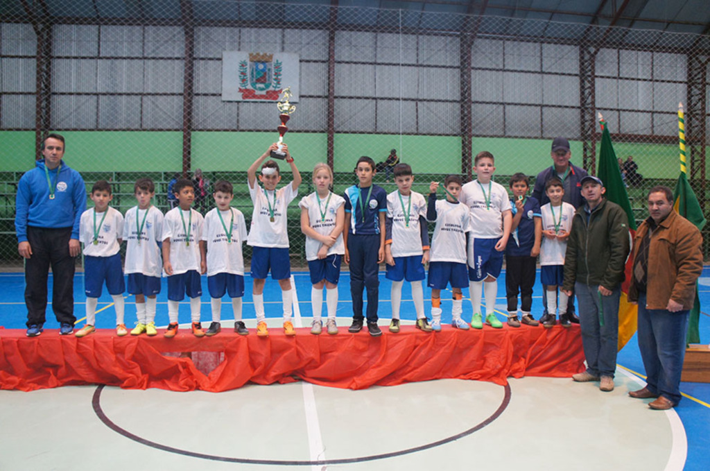 Pinhal da Serra é campeão da Taça Amucser de Futsal categorias de base