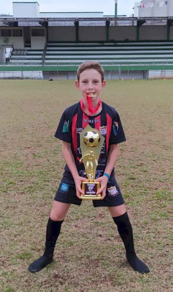 Escolinha Moretti é campeã invicta da Copa Brusque Futebol de Campo