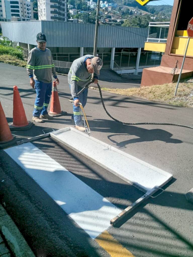 Departamento de Trânsito e Transportes executou a primeira etapa das pinturas de solo em Capinzal