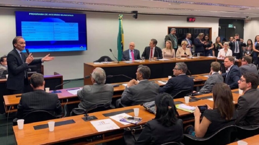 Secretário sugere que acessos asfálticos recebam recursos de emendas da bancada federal
