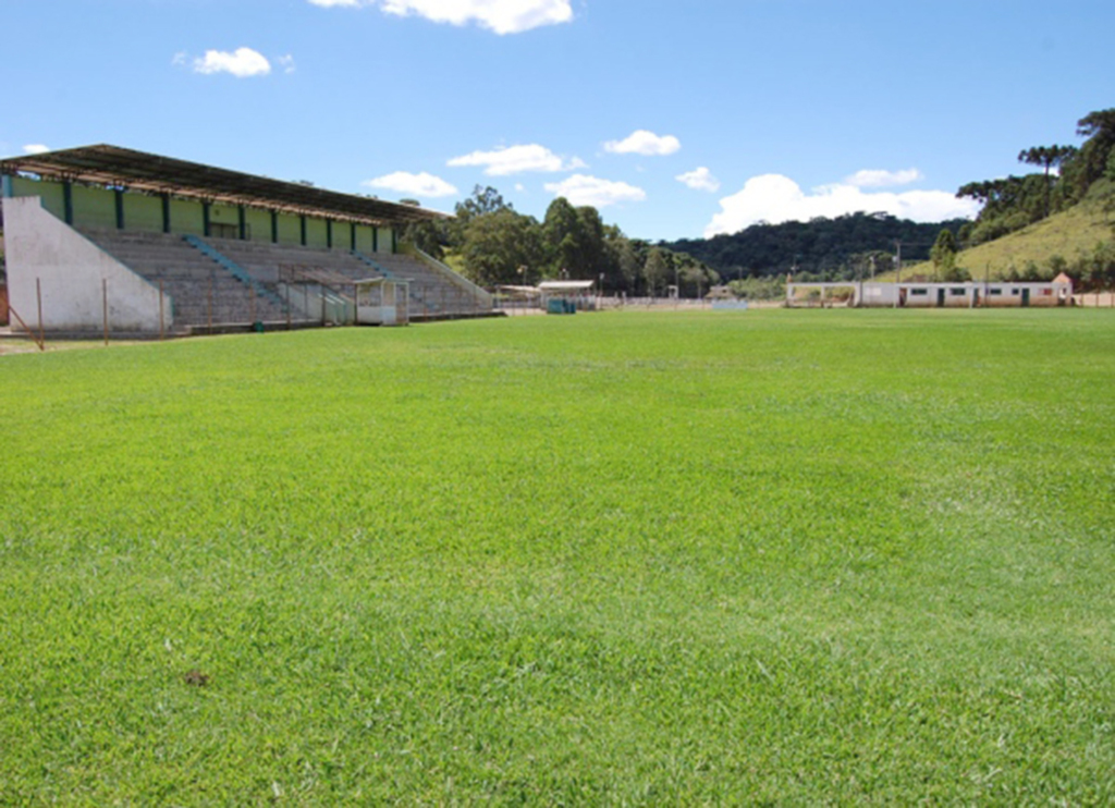 Veteranos de Anita enfrenta Otacílio Costa neste sábado no Estádio Municipal