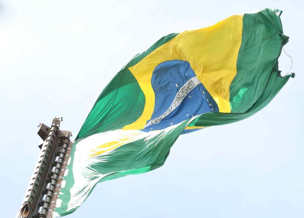 Brasil cai três posições em ranking de liberdade de imprensa