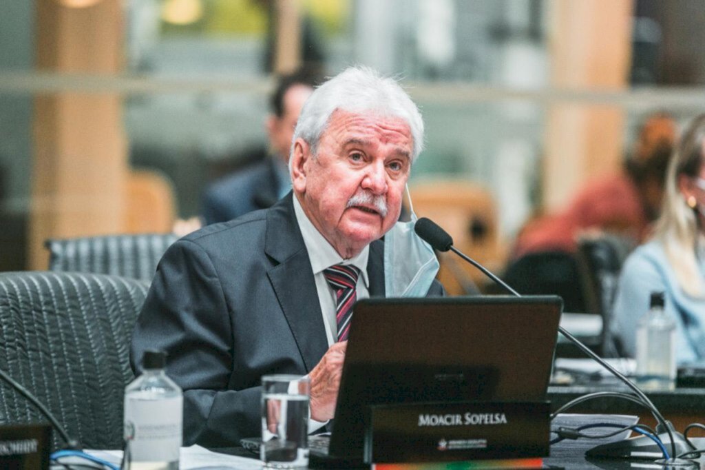  - Deputado Moacir Sopelsa (MDB).