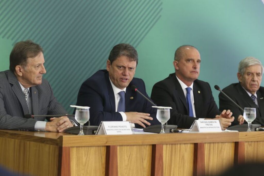 Conclusão da duplicação da BR-116 tem recursos assegurados, diz governo