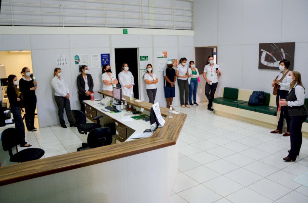 Um abraço em forma de canção