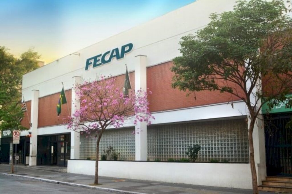  - Fundação Escola de Comércio Álvares Penteado (FECAP).