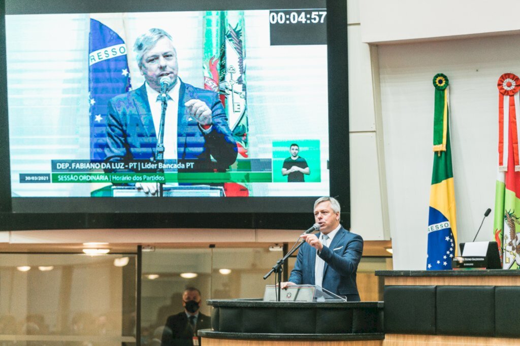 Foto: Comunicação/Alesc - Deputado Fabiano da Luz (PT)