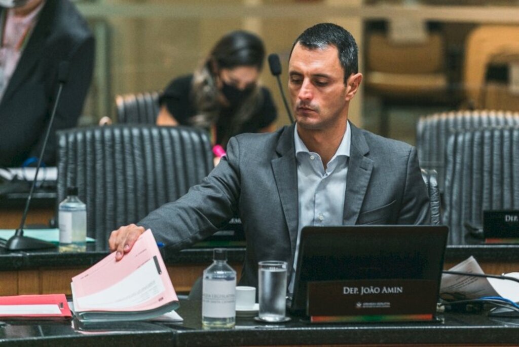 Gabinete Deputado Estadual João Amin - Deputado João Amin (PP).