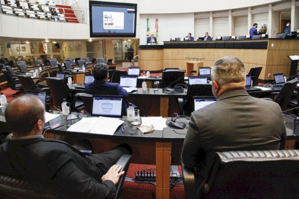 FOTO: Daniel Conzi/Agencia AL - Doutor Vicente Caropreso (PSDB) discordou de Ana, Jessé e Lima.