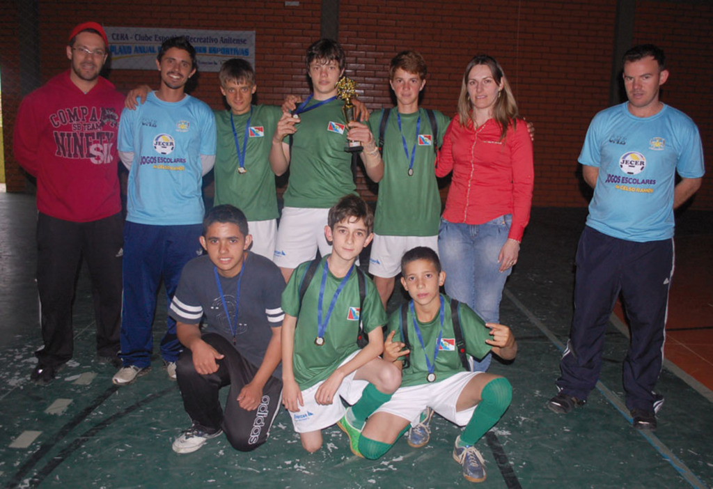 Equipes de Celso Ramos fazem bonito na etapa do Jesc