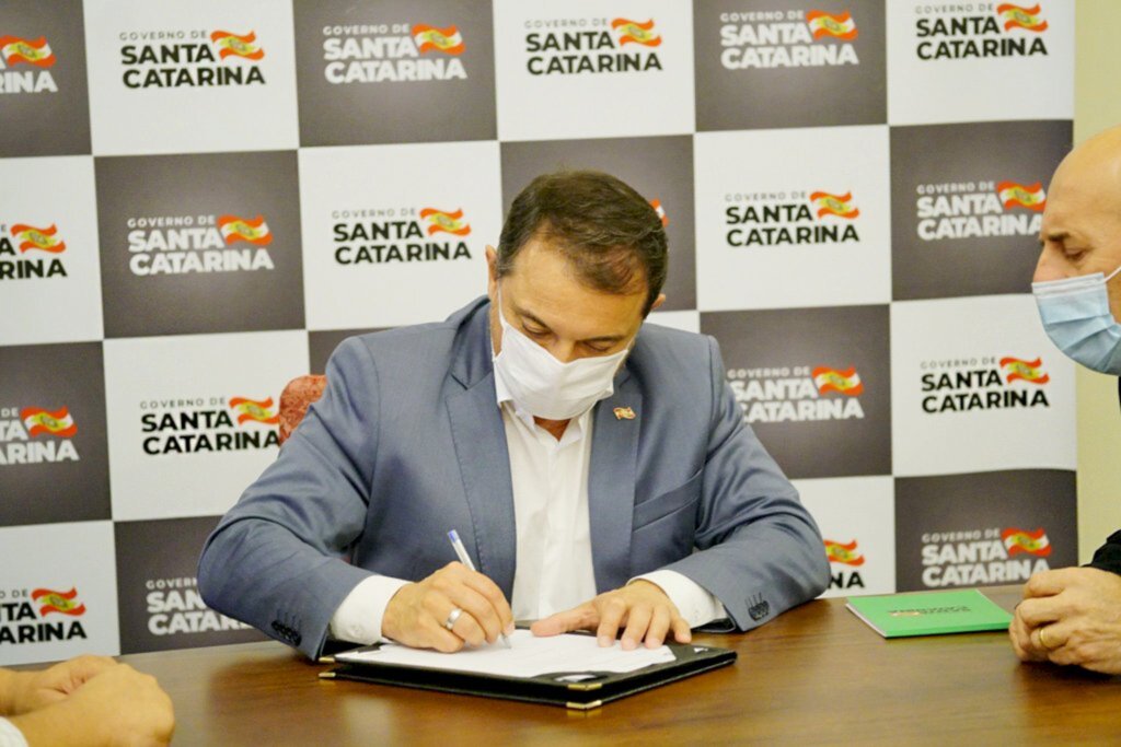 Governador anuncia R$ 60,4 milhões para a infraestrutura de Santa Catarina