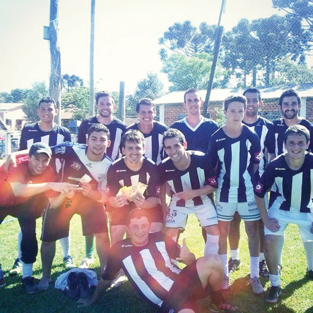 Copa Amures - Cerro Negro, representate da região dos lagos, é vice-campeão