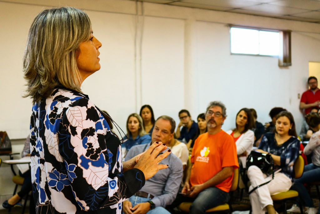 Violência contra menores deve ser notificada imediatamente