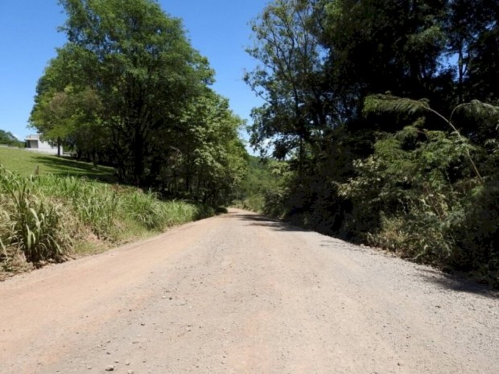 Assinada ordem de serviço para pavimentação do acesso à Linha Fátima, em São Miguel do Oeste