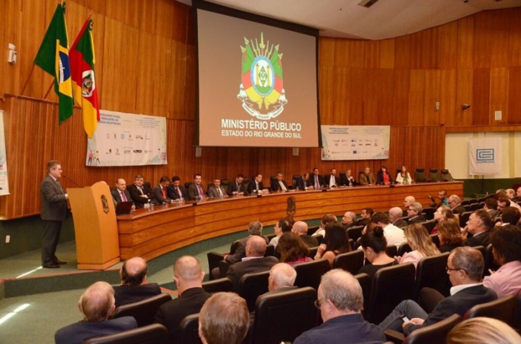 Parcerias público-privadas e concessões são debatidas em fórum na capital
