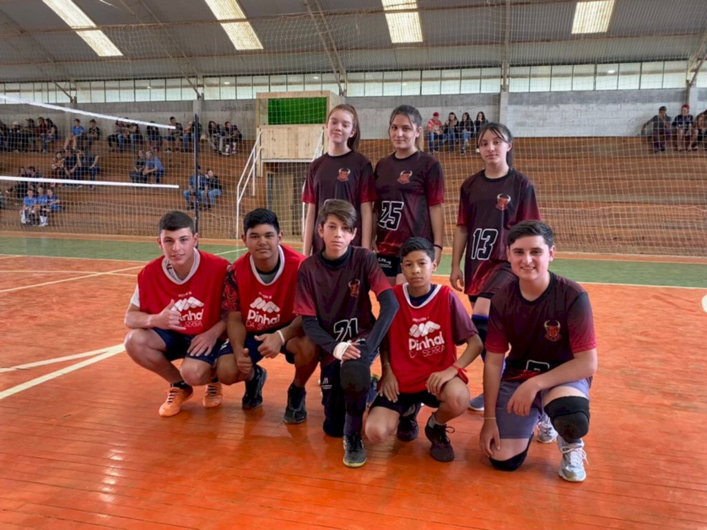 Inicia 3º Campeonato Municipal de Voleibol Misto de Pinhal da Serra