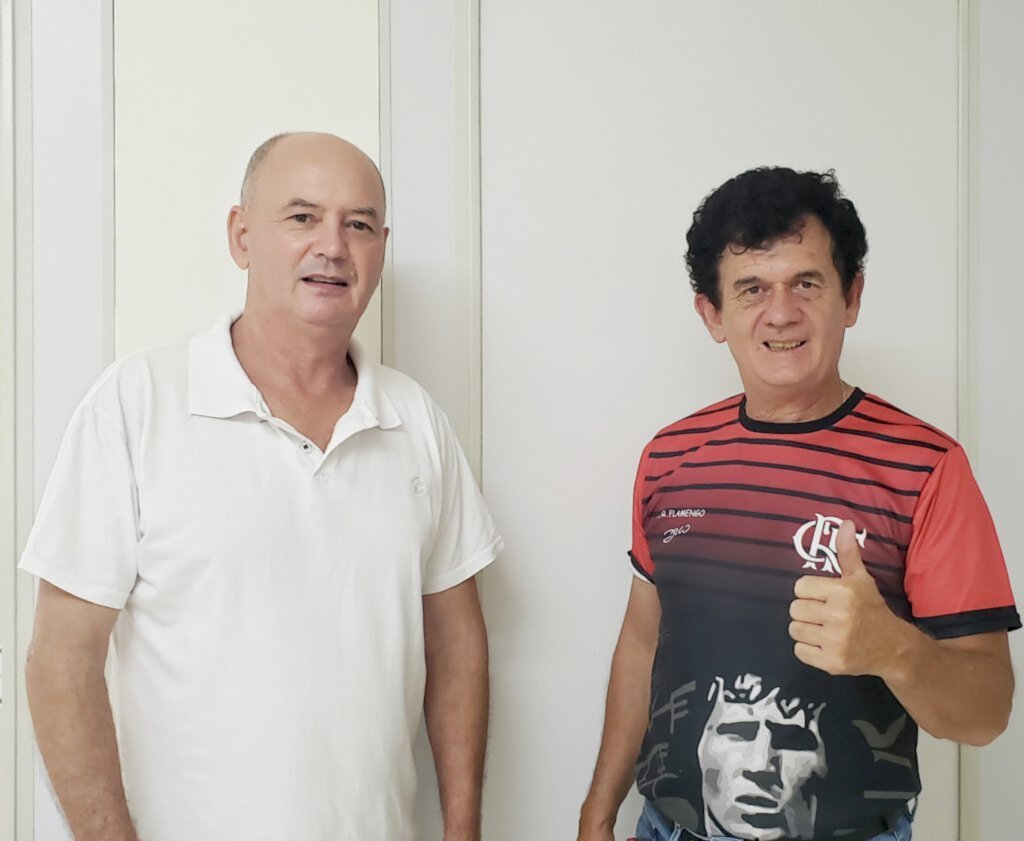 Aldo Azevedo / jornalista de formação - Minks e Azevedo em mais um encontro casual.