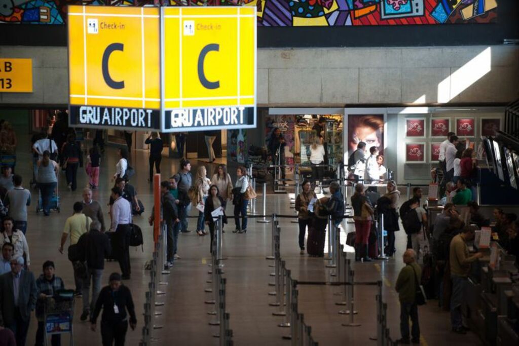 Brasil dispensa visto de entrada para Canadá, EUA, Japão e Austrália