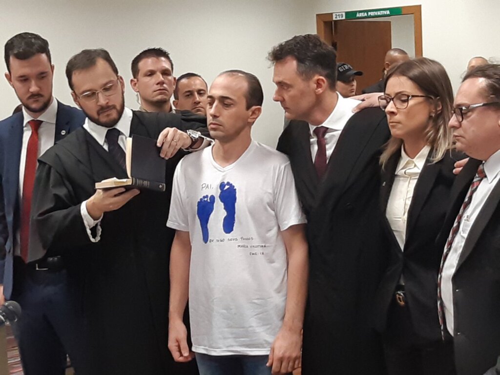Júri condena réus do caso Bernardo