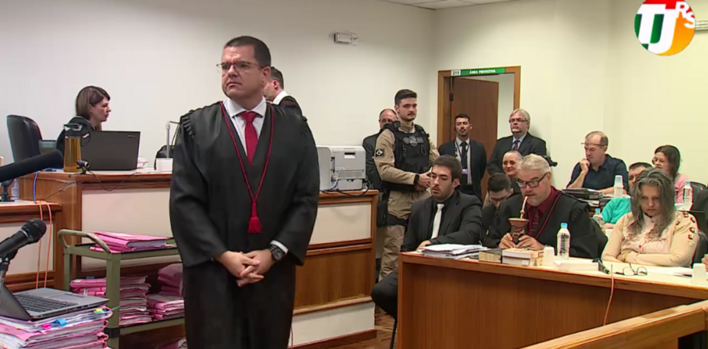Defesas postulam desclassificação e absolvições no caso Bernardo