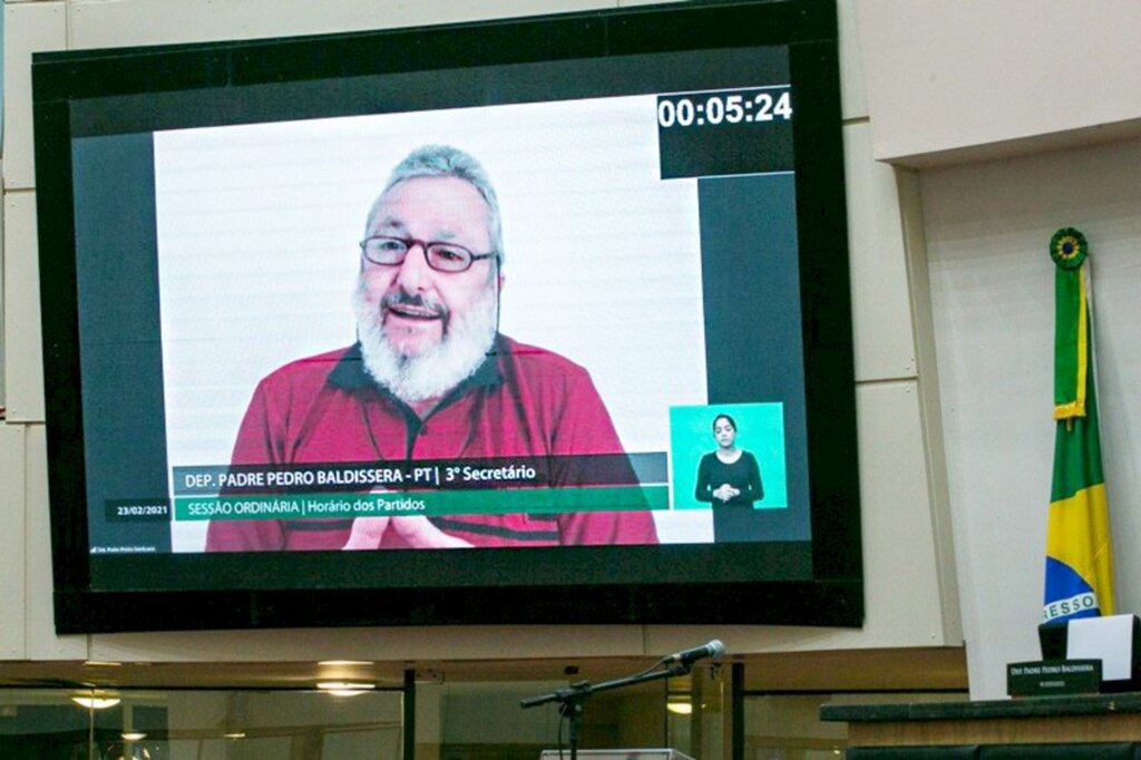 Foto: Rodolfo Espínola/ Ag. Alesc - Deputado Padre Pedro Baldissera (PT)