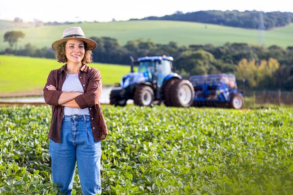 Reforçando suas raízes no Agronegócio, Cresol lança a campanha 'Entrelinhas do Campo'