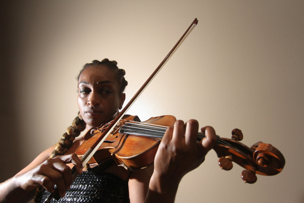 Carlos Queiroz - Violinista quer seguir na carreira acadêmica