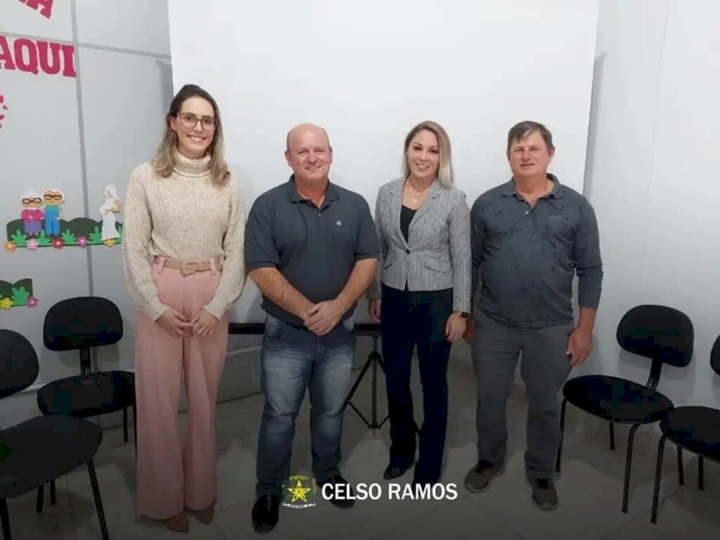 Promotora de Justiça visita a sede do CRAS de Celso Ramos