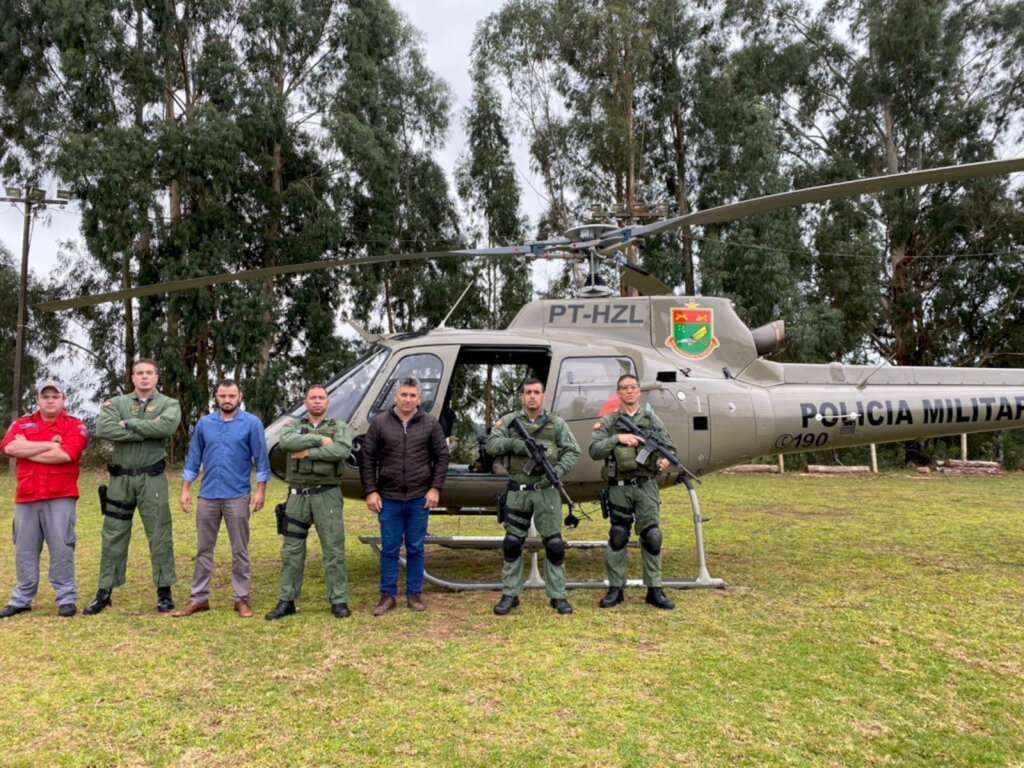 Guarnição da 5º Base de Aviação da Polícia Militar de Santa Catarina visita o município de Cerro Negro