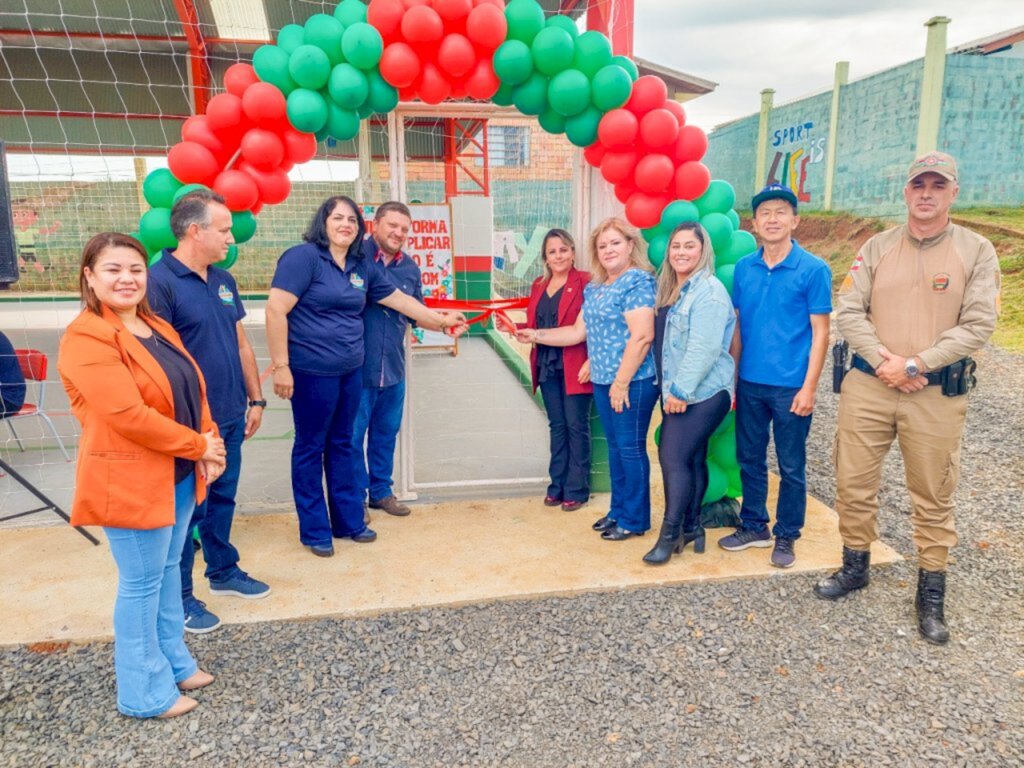 Prefeitura inaugura quadra poliesportiva na Escola Casimiro de Abreu do bairro Sobradinho em Campo Belo do Sul