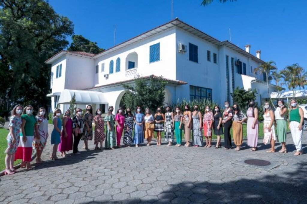 Encontro de primeiras-damas e prefeitas catarinenses amplia rede de voluntariado no Estado