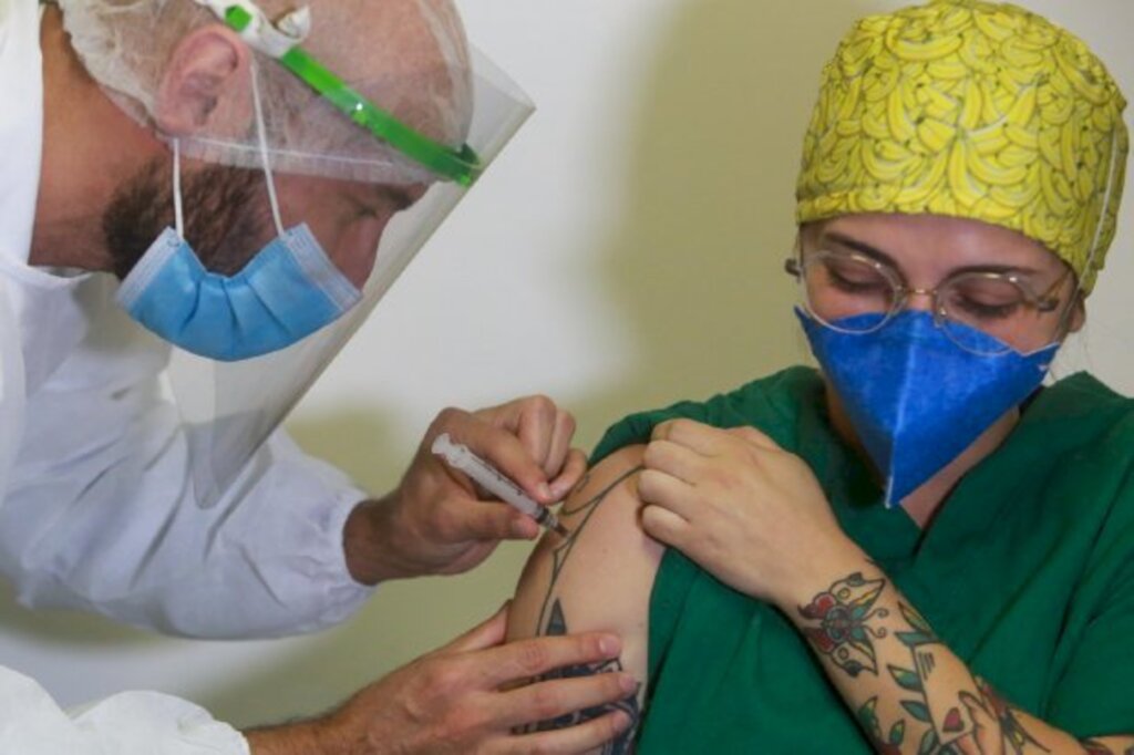 Foto: Julio Cavalheiro / Secom - O secretário de Estado da Saúde, André Motta Ribeiro, cobrou nesta sexta-feira, 5, que os municípios catarinenses acelerem a aplicação das vacinas contra a Covid-19 nos grupos prioritários, de acordo com o Plano de Imunização.