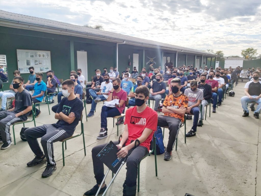 Assessoria de Imprensa / Prefeitura de Joaçaba - O processo seletivo tem por objetivo definir os jovens que prestarão o Serviço Militar Inicial, nos municípios de Joaçaba e de Herval D´oeste, para o ano de 2021, que ocorrerá a partir desta quarta-feira (3) até o dia 27 de fevereiro.