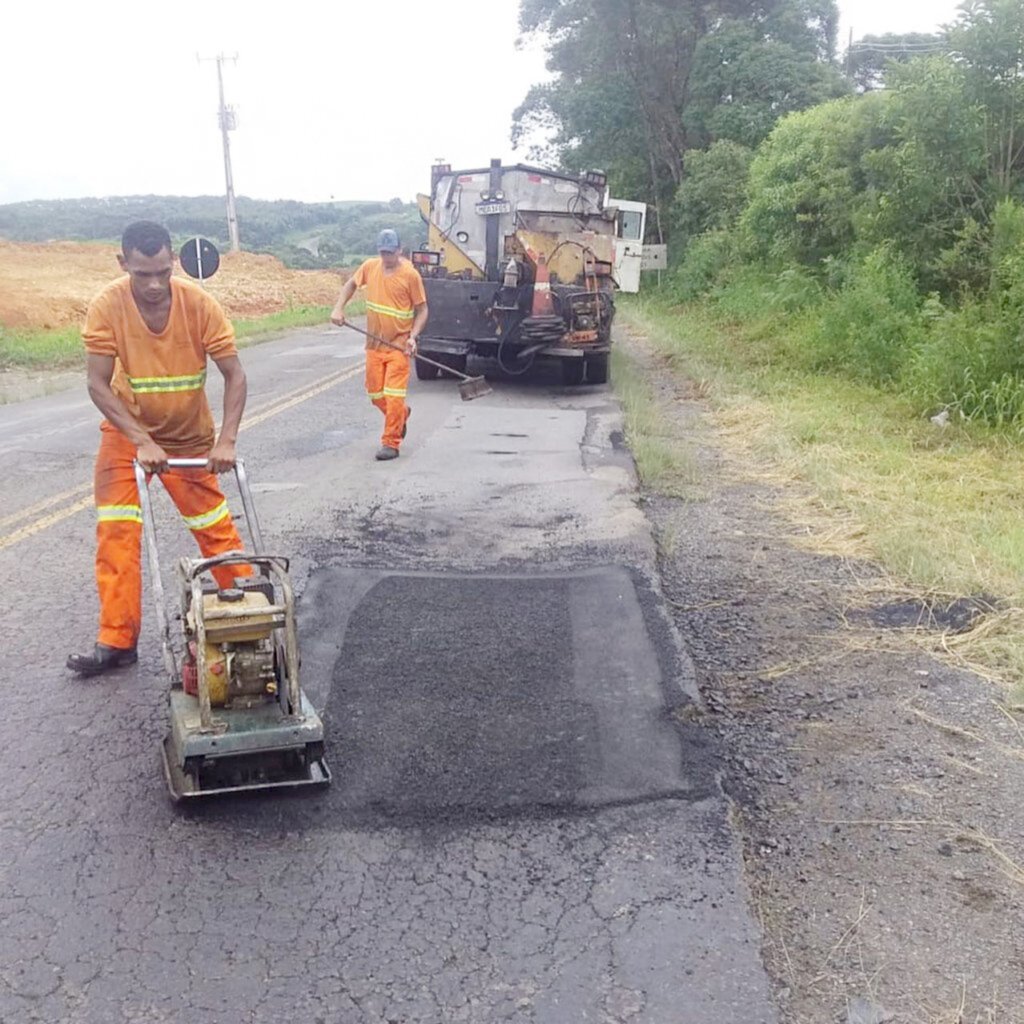 Deputada Paulinha busca solução para a revitalização total da SC 477 no Planalto Norte